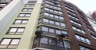 Установка крыши на балкон Новоуральск цена от 1034 руб. м/2.