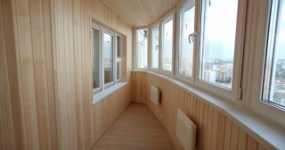 Отделка, остекление, утепление балконов в Новоуральске от 207 руб. м/2.